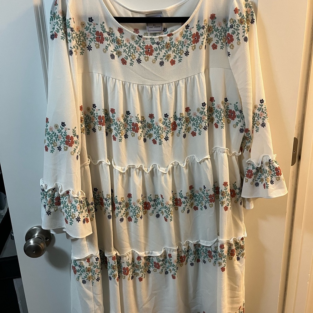 ViVi Floral Dress with Ruffle Accents